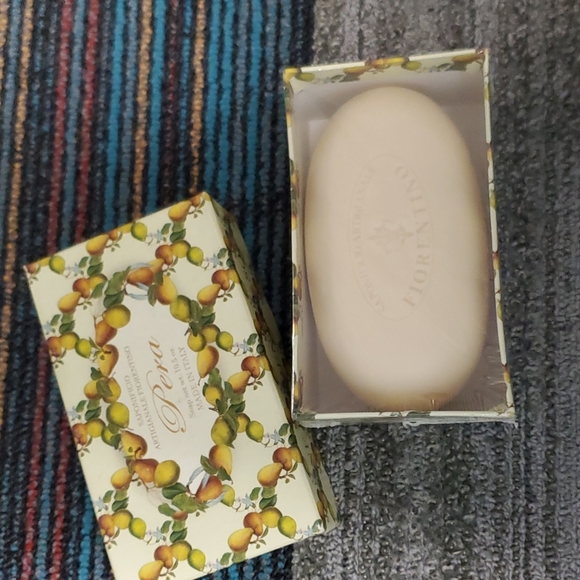 Saponificio Artgianale Fiirentinio Pera Pear Soap 10.5 oz - Picture 1 of 4